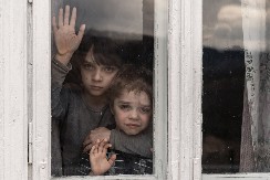 SRPSKOJ PORODICI U BEČU ODUZELI DECU, BEZ DOKAZA?! RODITELJI OČAJNI "Rekli su nam da ih nećemo videti do 18. rođendana"