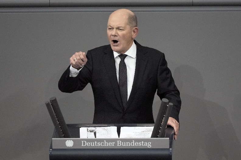 SKANDAL NA POMOLU! Šolc odbio Trampov zahtev: "Mnogo je..."