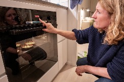 U KUĆU VAM SE UVUKAO SMRAD Stavite ovaj začin u rernu i začas se rešite neprijatnog mirisa