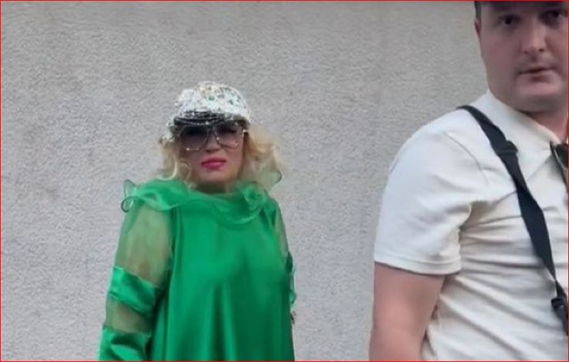 "MORE MARŠ, SRAM TE BILO!" Nada Topčagić urla na kolegu nasred ulice, prisutni u šoku! (VIDEO)