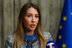 "NIKAKVIH KANISTERA NEĆE BITI" Đedović Handanović o sankcijama NIS-u: Nema razloga za brigu, država će osigurati stabilnost tržišta