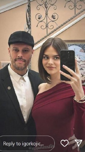 "PRVA, POSLEDNJA, JEDINA I PRAVA LJUBAV" Kebin sin nikad srećniji sa 15 godina mlađom izabranicom! (FOTO)