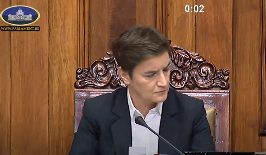 Brnabić danas podnosi stotinu potpisa za održavanje referenduma o poverenju predsednika Vučića!