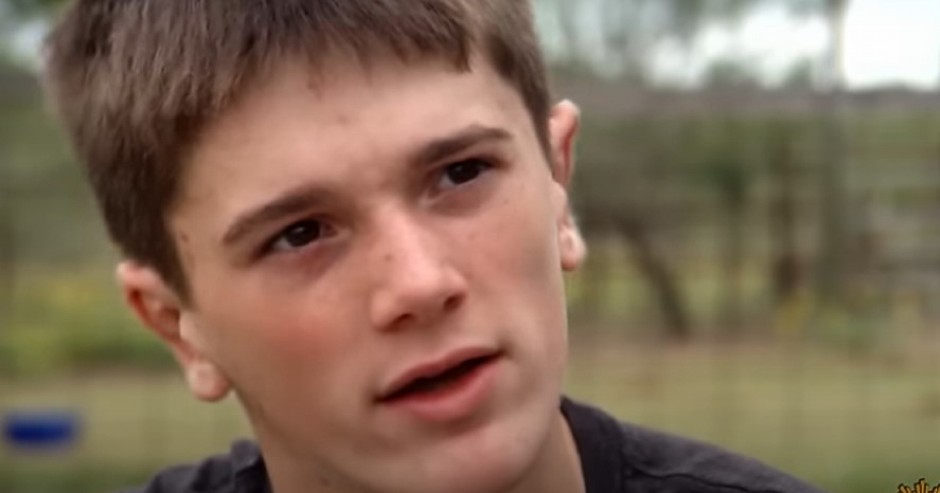 BIO JE BEBA KADA MU JE OTAC POGINUO U RATU 15 godina kasnije, neverovatan gest stranca promenio mu je život iz korena! (VIDEO)