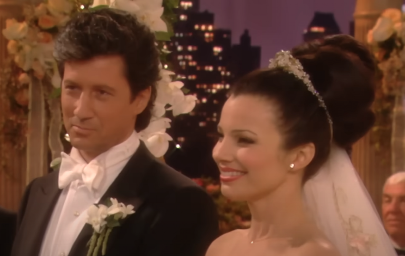 POSLE DVA MESECA POGLEDALA SVADBENE FOTOGRAFIJE – I ZANEMELA "Šta ova žena traži na našem venčanju?"