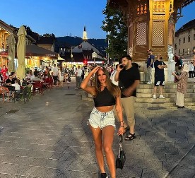 RAZVODI SE NAKON MESEC DANA BRAKA Anin muž nosi nanogicu, a zbog jednog detalja svi bruje o tome da su se rastali