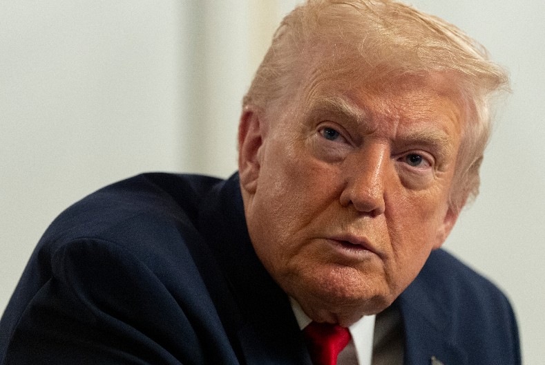 DRAMA U AMERICI Tramp doneo drastičnu odluku (FOTO)