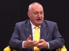 BLOKADERSKI NOVINAR ALEKSENDRIĆ PITAO MILIVOJEVIĆA: Dokle ćeš da se savijaš i puziš pred plenumašima?!