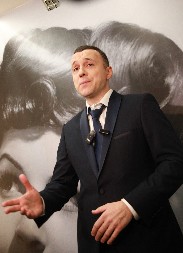 ĆUTAO VIŠE OD 20 GODINA, A SADA OTKRIO ISTINU Bane Mojićević je ovu situaciju iz Granda krio dve decenije: "Neko je morao da potpiše"