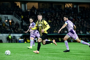DERBI ATINE OBELEŽILI SRBI Jovićev het-trik i gol za pobedu AEK-a u 93. minutu!
