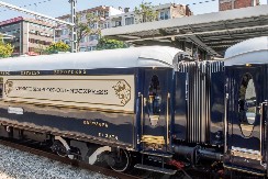 NAJAVLJENO LUKSUZNO MAGIČNO PUTOVANJE ORIJENT EKSPRESA Obilaze se najlepši delovi Francuske i Italije - od cene karte zastaje dah