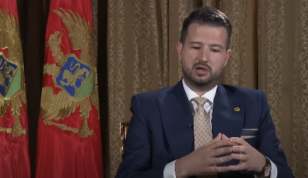 JAKOV NE BI DA SE SELI NA CETINJE: Kabinet poručio da nije tu da ispunjava „muzičke želje“ Andriji Mandiću