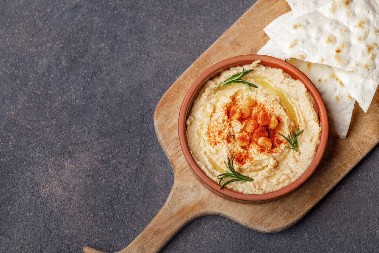 DOMAĆI HUMUS Posna trpeza nije kompletna bez ovog namaza, savršeno je kremast i ukusan