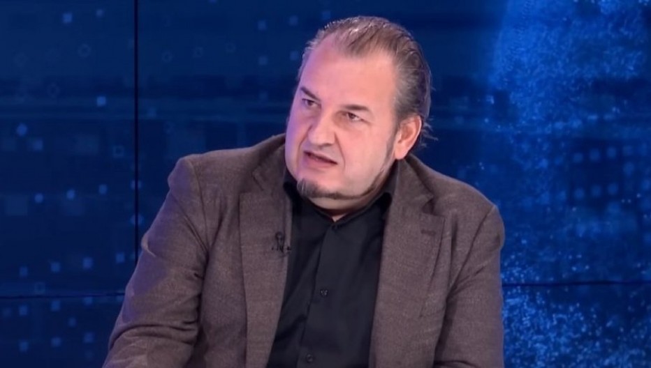 "KO VAMA DAJE TAPIJU?" Profesor Jovanović se obratio studentima blokaderima: Ispod kog kamena ste sedeli sve vreme?