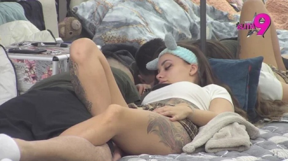 POMIRILI SE TEODORA I BEBICA Oprostio joj javnu prevaru, a evo šta sada rade pred kamerama (FOTO)