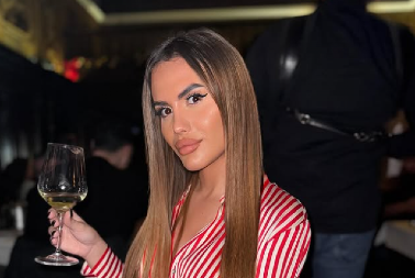 "DIGLA SAM RUKU NA SEBE, JEDVA SAM PREŽIVELA" Naša influenserka promenila pol, a onda prošla kroz horor: "Bila sam u depresiji"