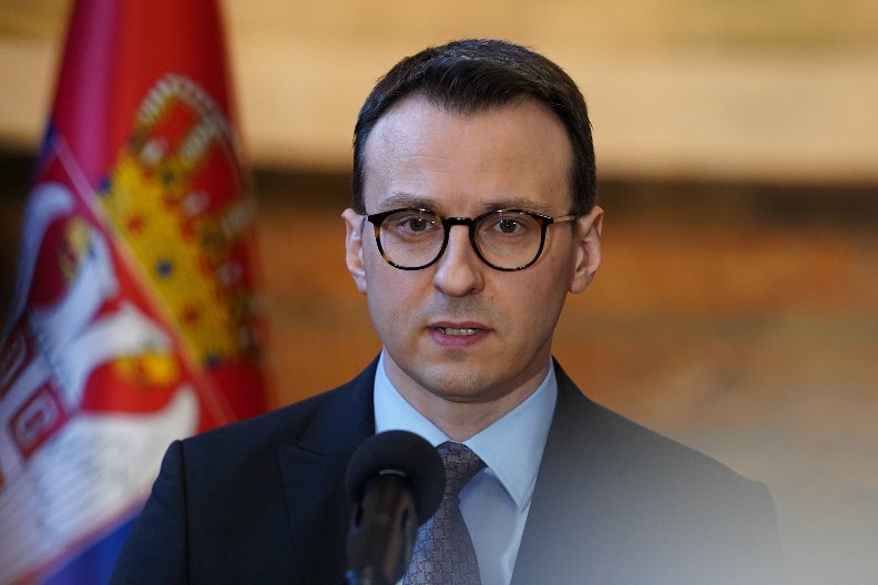 "UDAR NA UREDNICU “NOVOSTI” JE SRAMAN PRITISAK BLOKADERA NA SLOBODU MEDIJA" Petković: Ovo je nezavidni pokušaj da se ućutka istina