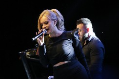 SKANDAL! Pobednica Zvezda Granda ucenjivana, ne može da dođe sebi, otkrila šokantne detalje, evo na šta su je primoravali!