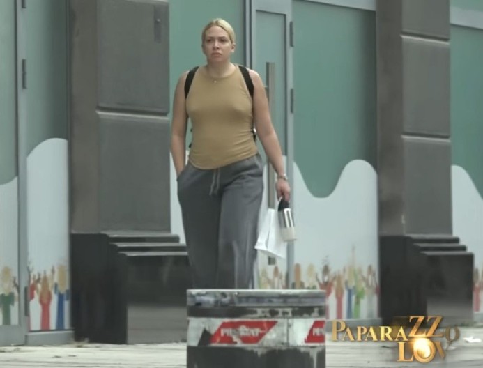 KOMŠIJE PROGOVORILE O MISTERIOZNOM PARTNERU MILICE TODOROVIĆ Jedan detalj sve je začudio, a pevačica spremno dočekuje bebu