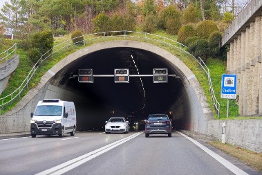 NEVIĐENA DRAMA Starac nestao bez traga, a onda ga našli tamo gde NIKO NORMALAN ne bi mogao da završi - VATROGASCI SE HVATALI ZA GLAVU!