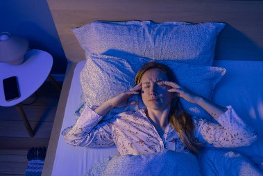 VAŠ KREVET MOŽE BITI OPASNOST Ove stvari ispod kreveta donose negativnu energiju i nesreću – ODMAH IH UKLONITE!