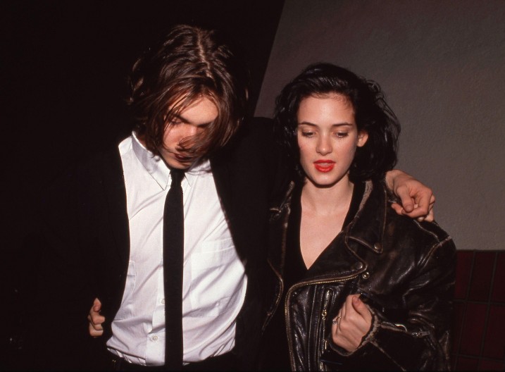 ZARAĐIVALA MILIONE, PA "PALA" ZBOG DŽEMPERA  Glumica je bila globalna sprdnja - a onda je usledio drugi šok!