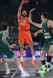 OVO JE POTEZ GODINE Tompson stavio na potez Ernangomeza, zakucavanje godine u Evroligi (VIDEO)