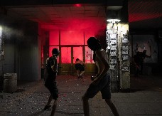 NAŽALOST, ISTORIJA NAS NIŠTA NIJE NAUČILA Za blokadere ne postoji niko do njih samih, koji žele da vode i uređuju ovu državu