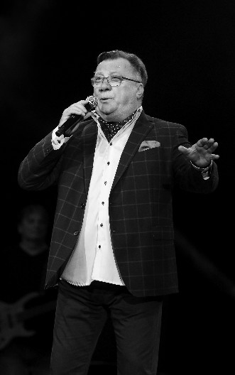 "DOBRO SE ZNA DA JE HALID BIO..." Pevač otkrio veliku istinu o Bešliću!