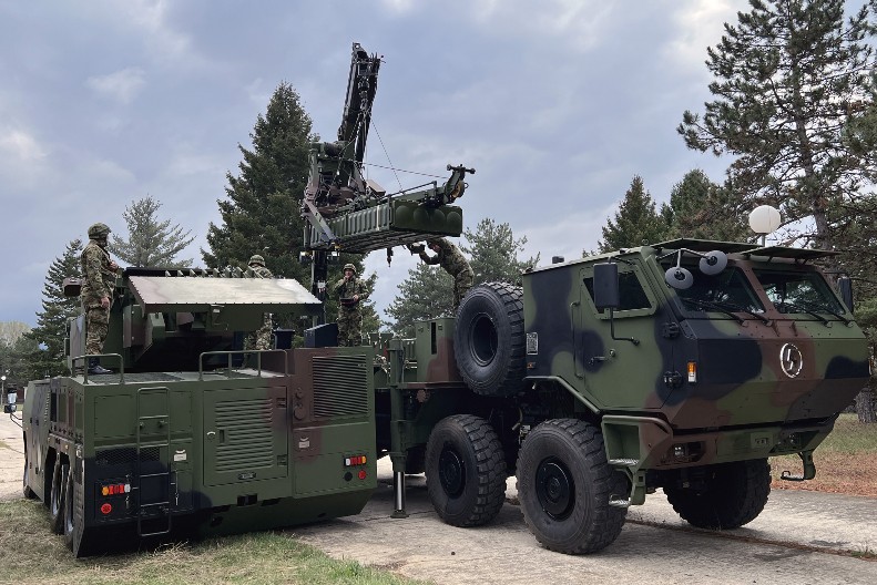 VOJNICI SPREMNI DA ČUVAJU SRBIJU Oglasilo se Ministarstvo odbrane