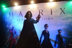 VELIKA NAUČNOFANTASTIČNA SAGA SE NASTAVLJA Uskoro počinje snimanje Matriksa 5 - sve je obavijeno velom tajne, ali su neki detalji već poznati