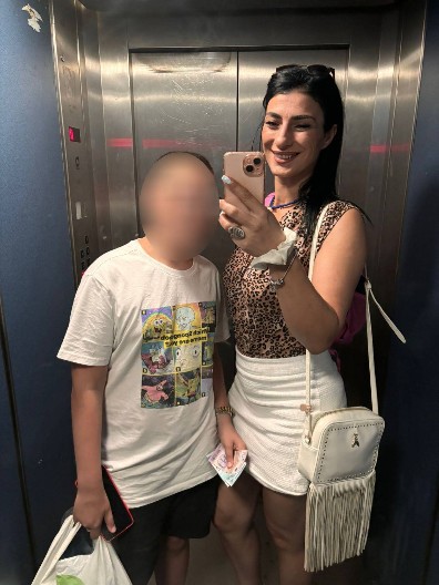 BLOKADERSKA MRŽNJA NE POZNAJE GRANICE Dečaka (13) zlostavljali, gađali petardama i terali da viče da je "ćaci"