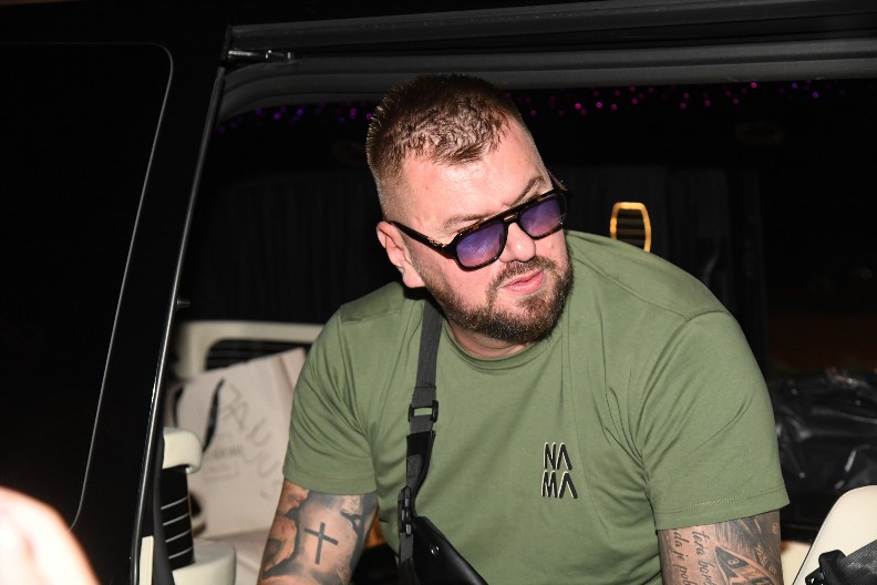 "BILI SMO ZAJEDNO, DOŠLA JE KOD MENE U STAN" Janjuš otkrio da je bio sa ovom cimerkom, ona pobesnela: "Dva puta za jednu noć"