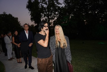 "SKIDAJ VENČANICU, DIŽI NOGE" Veljko otkrio detalje prve bračne noći sa Vericom Rakočević