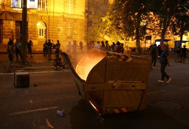 BESPOŠTEDNI RAT DO ISTREBLJENJA Blokaderi protiv opozicije, opozicija protiv opozicije, blokaderi otpisali saradnike - NE IDE NA DOBRO!