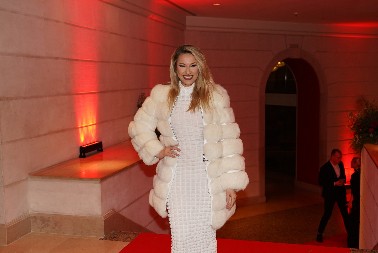 RADA MANOJLOVIĆ PAZARILA LUKSUZNI STAN Kupila prvu nekretninu u Beogradu, od cifre će vam se zavrteti u glavi! (FOTO)