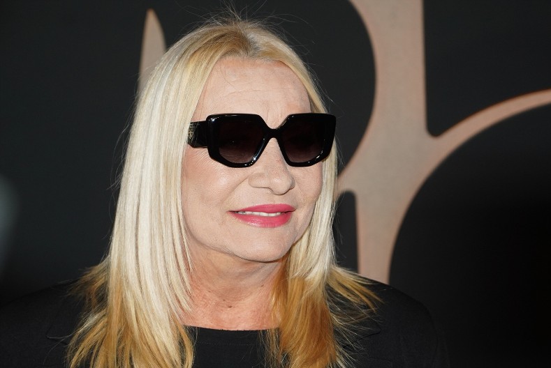 ZAVIRITE NA OGROMNO IMANJE VESNE ZMIJANAC Van grada ima imperiju, a ovo će vas posebno oduševiti! (FOTO)