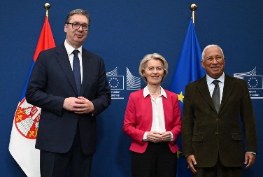 VELIKA ČAST ZA SRBIJU Predsednik Vučić za stolom sa samim vrhom EU, snažan signal Brisela