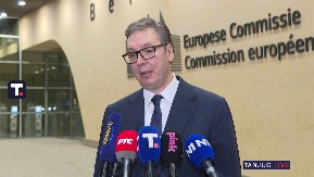 VUČIĆ VRATIO SPAJIĆA NA FABRIČKA PODEŠAVANJA Predsednik mu očitao lekciju: Prvo skoči, pa reci hop!