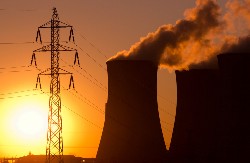 VUČIĆ NAJAVIO IZGRADNJU NUKLEARKI Predsednik najavio dugoročne energetske investicije