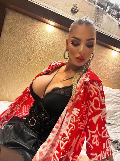 OBJAVILA DA JE TRUDNA, A SADA KAŽE DA JE DOŠLO DO GREŠKE Starleta šokirala objavom, javnost u čudu nakon njenog saopštenja