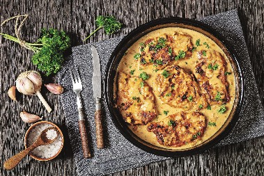 KRMENADLE U SOSU OD CRNOG LUKA Saftaste i aromatične, a meso se lepi za prste