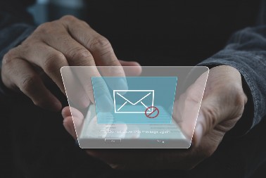 Agonija se nastavlja – političara napali besni vozači, poslali mu oko 30.000 mejlova, evo zašto