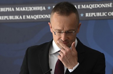 OŠTAR OBRAČUN U NATO-u: Sijarto optužio Rutea za rušenje pregovora