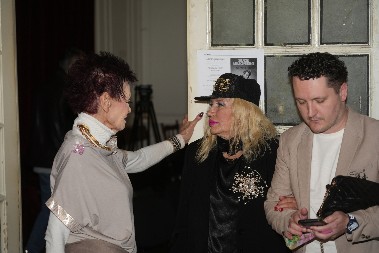 HOROR U GLAVI NADE TOPČAGIĆ Pevačica gazi osmu deceniju, a evo zbog čega ne može da dođe sebi: "Kad vidim ko je sve umro..."