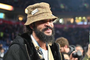 ŽOAKIM NOA U ARENI Slavni košarkaš došao da gleda večiti derbi