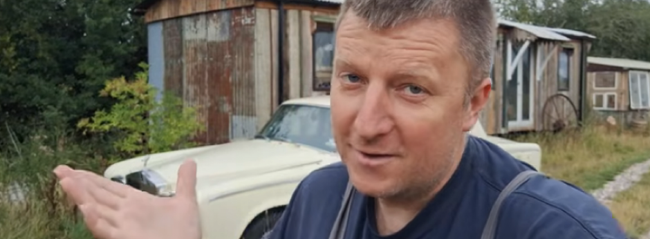 ZGRANUO SE KAD JE OTVORIO HAUBU Kupio luks kola po jeftinoj ceni, a onda je počeo pravi pakao (VIDEO)