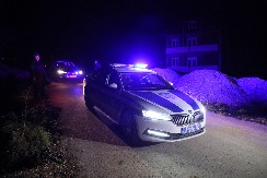 JEZIVA NESREĆA NA PUTU PARAĆIN–ZAJEČAR: Auto potpuno uništen, povređena i deca