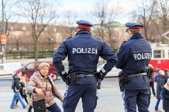 DEVOJKA PREGAZILA BOSANCA Jeziva nesreća u Salcburgu - policija sve ispituje!