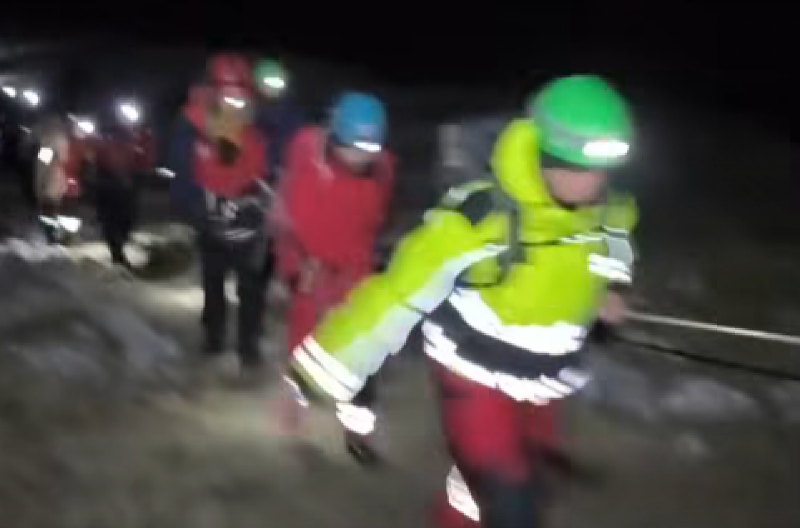 SATIMA POKUŠAVAJU DA IZVUKU TELO, DRAMA NA VISOČICI "Prijatelj mi je pao i umro"